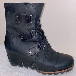 Sorel Joan of Arctic Wedge Mid Quarry Boots